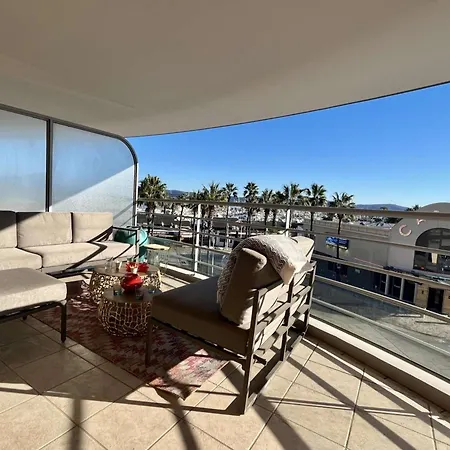Cavalaire: Spacieux T4, 2 Terrasses, Clim, Parking, Animaux Acceptes - Fr-1-226b-180 Apartment *