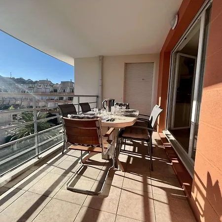Cavalaire: Spacieux T4, 2 Terrasses, Clim, Parking, Animaux Acceptes - Fr-1-226b-180 Apartment Cavalaire-sur-Mer